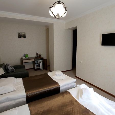 Tiflis House Hotel ภายนอก รูปภาพ