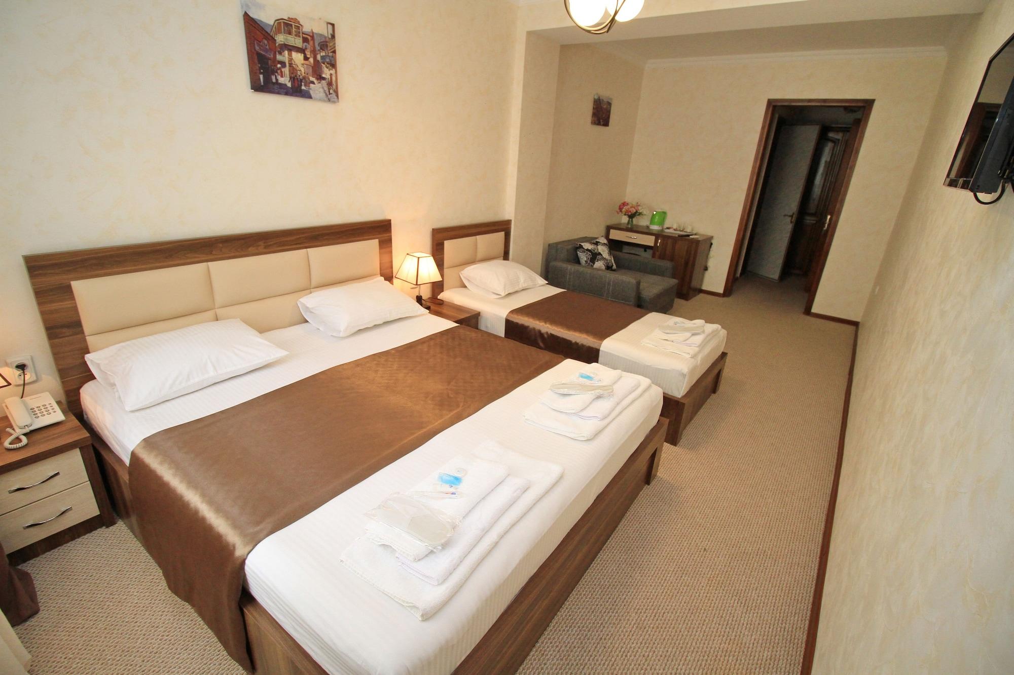 Tiflis House Hotel ภายนอก รูปภาพ