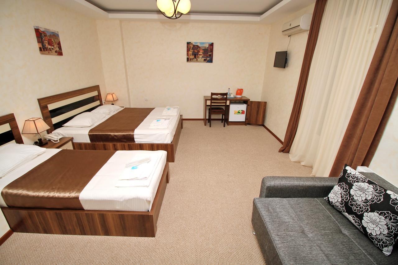 Tiflis House Hotel ภายนอก รูปภาพ